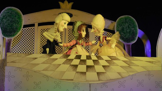 Сцена из спектакля «Принцесса на горошине».