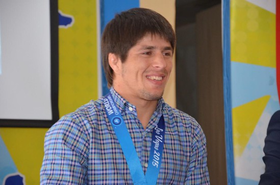 Двукратный чемпион мира Магомедрасул Газимагомедов.