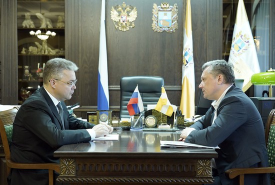 Владимир Владимиров и Дмитрий Ворошилов. Фото пресс-службы Губернатора СК.