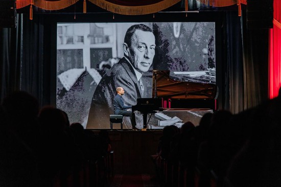 Пианист Андрей Коробейников (фото Ставропольской государственной филармонии)
