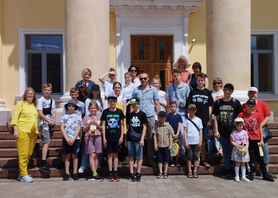 Ребята на экскурсии в Ставрополе. Миннац Ставропольского края